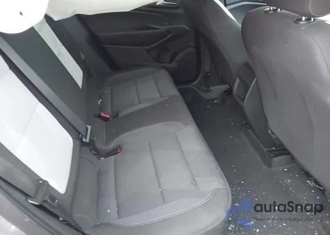 2024 Chevrolet Trax Fwd Sp z USA, uszkodzony, nr VIN KL77LFE28RC167265